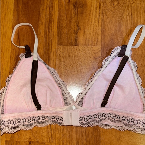 NWT Victoria’s Secret No Wire Lace Bralette - Picture 7 of 12